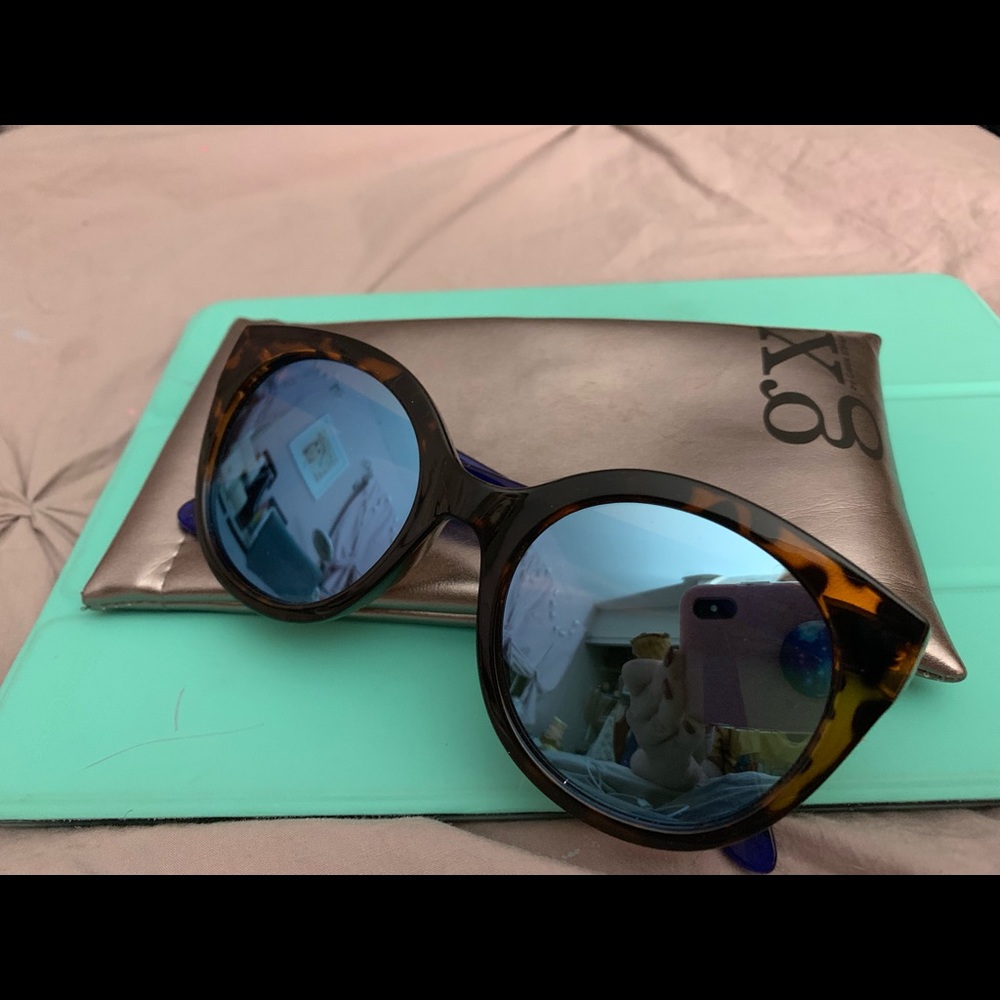 Gx by Gwen Stefani Sunglasses-never worn!